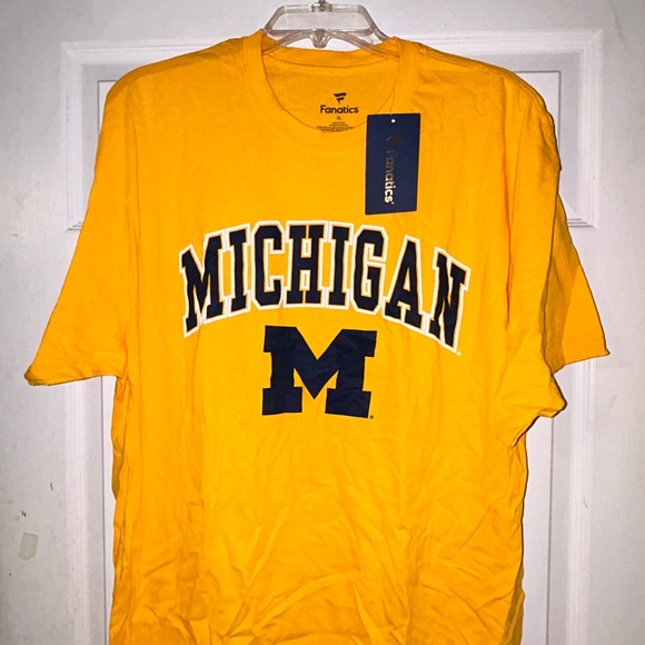 🏈🏟️ University of Michigan Wolverines Marquee Maize Shirt 🏟️🏈 - Picture 1 of 12
